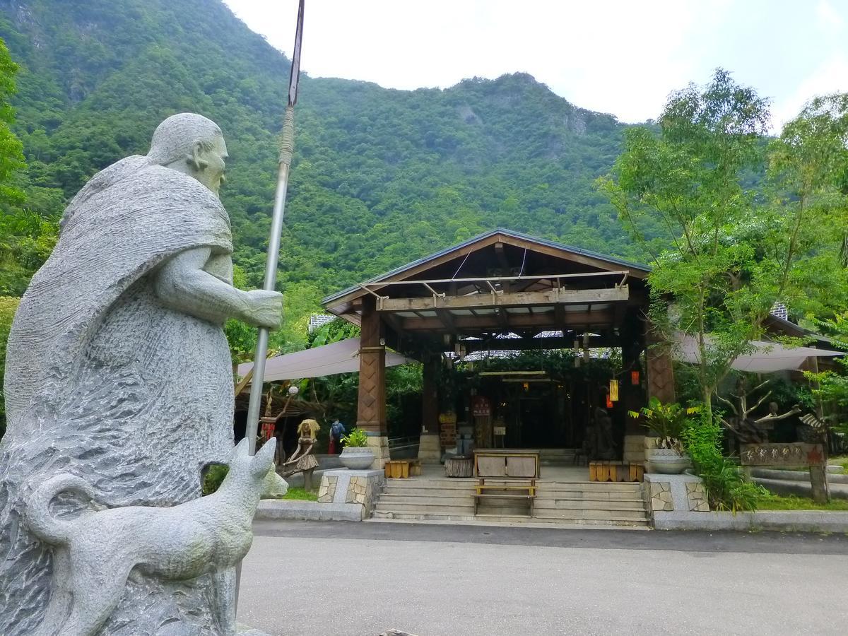 Taroko Village Hotel Fushi Екстер'єр фото